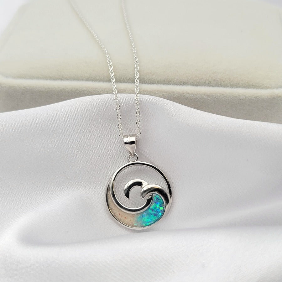 So Unforgettable - The Mexican sterling silver wave necklace and bracelet  heavy beautiful and moves perfectly on the neck #handmadebracelets  #jewelleryinspiration #jewellerylovers #gemsjewelry #gemstones  #designerjewellery #jewelleryaddict ...